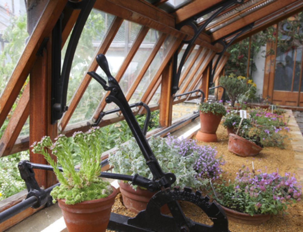 Grow Food All Year In The Walipini Underground Greenhouse