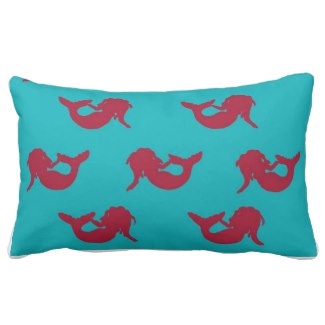 throw pillow